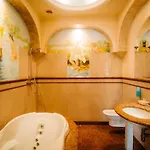Palac Srodka 4*
