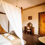 Palac Srodka 4*