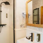 Palac Srodka 4*