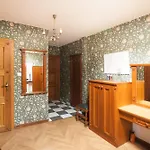 Palac Srodka 4*