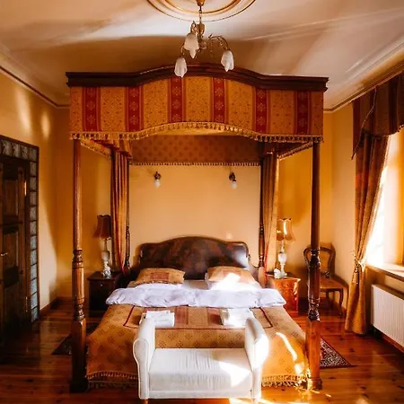 Bed & Breakfast Palac Srodka 3*