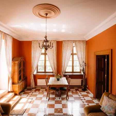 Bed & Breakfast Palac Srodka Chrzypsko Wielkie