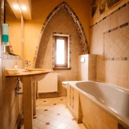 Palac Srodka Bed & Breakfast Chrzypsko Wielkie
