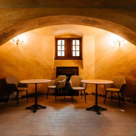 Palac Srodka Couette-café