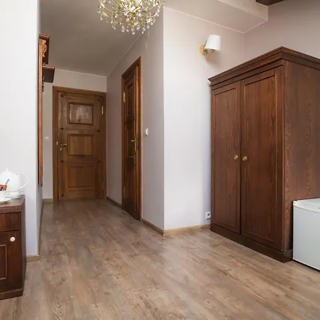 Palac Srodka Chrzypsko Wielkie