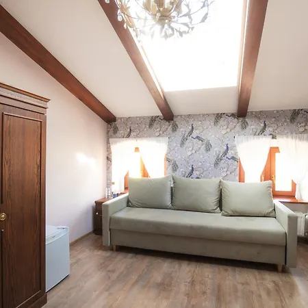 Couette-café Palac Srodka 3*