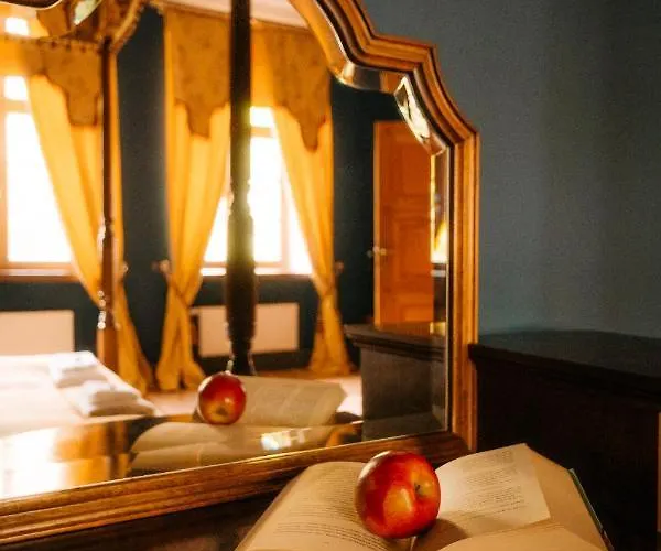 Pałac śródka Nocleg ze śniadaniem 3*