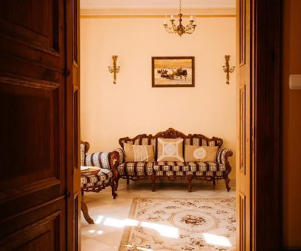 Palac Srodka Chrzypsko Wielkie