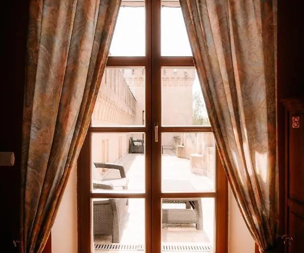 Palac Srodka Chrzypsko Wielkie