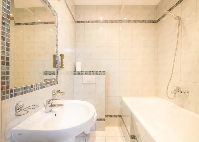 Nocleg ze śniadaniem Pałac śródka 3*